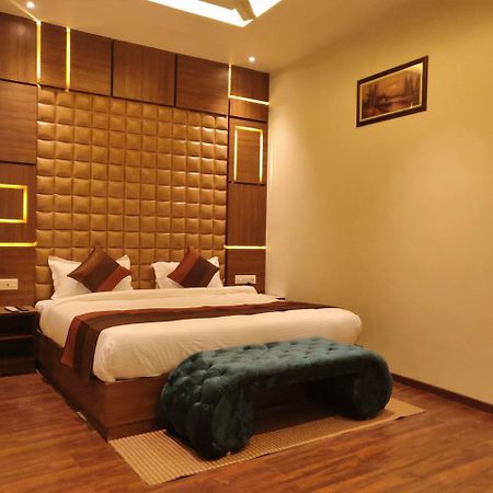 Hotel Regal Amritsar Exterior foto