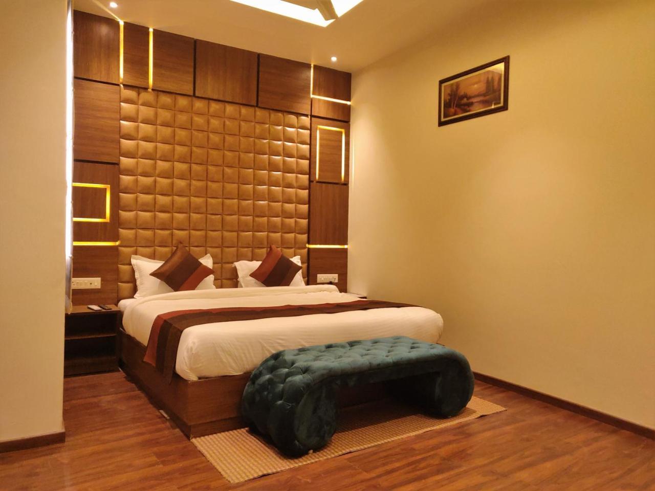Hotel Regal Amritsar Exterior foto